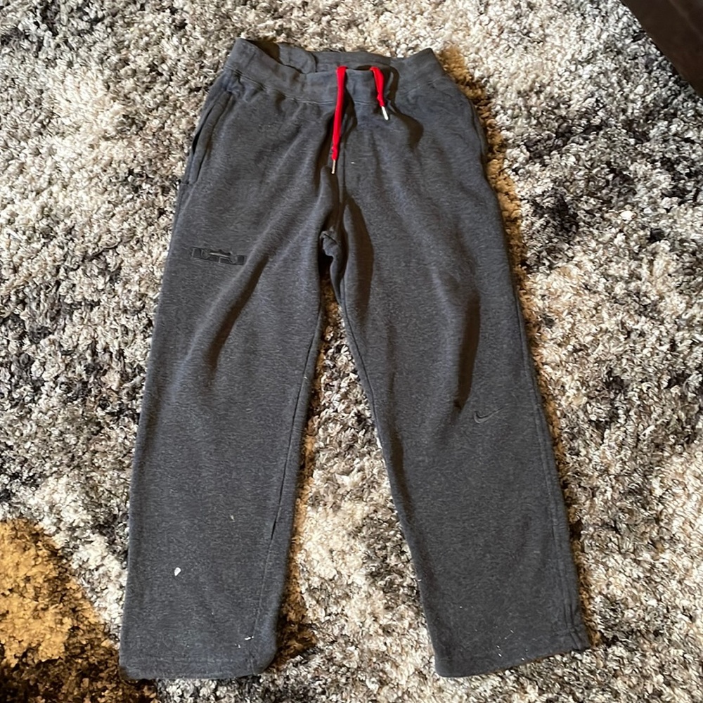 Nike LeBron James Sweatpants Dri Fit sz Medium
